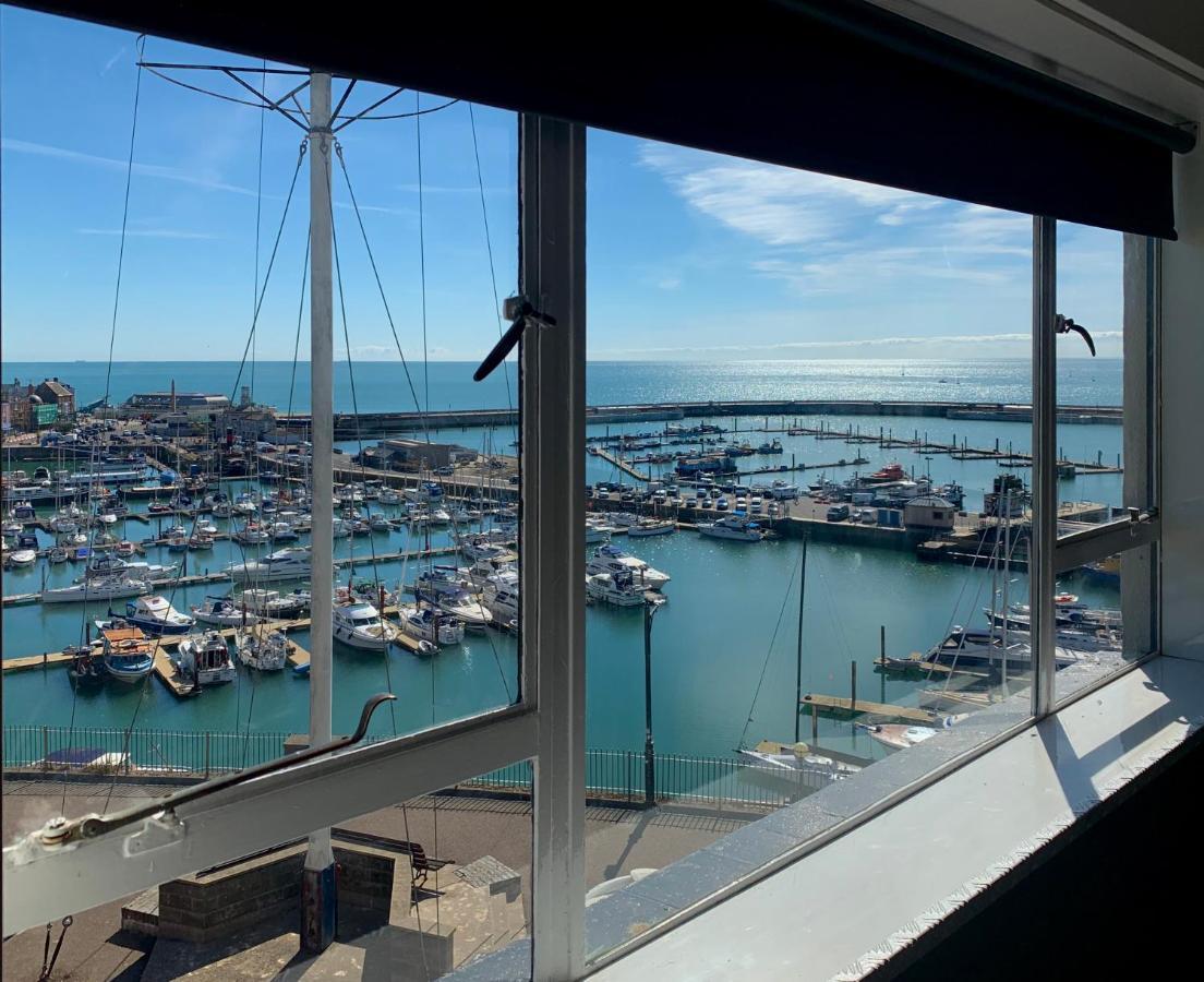 Albert'S Watch Ramsgate Exteriör bild